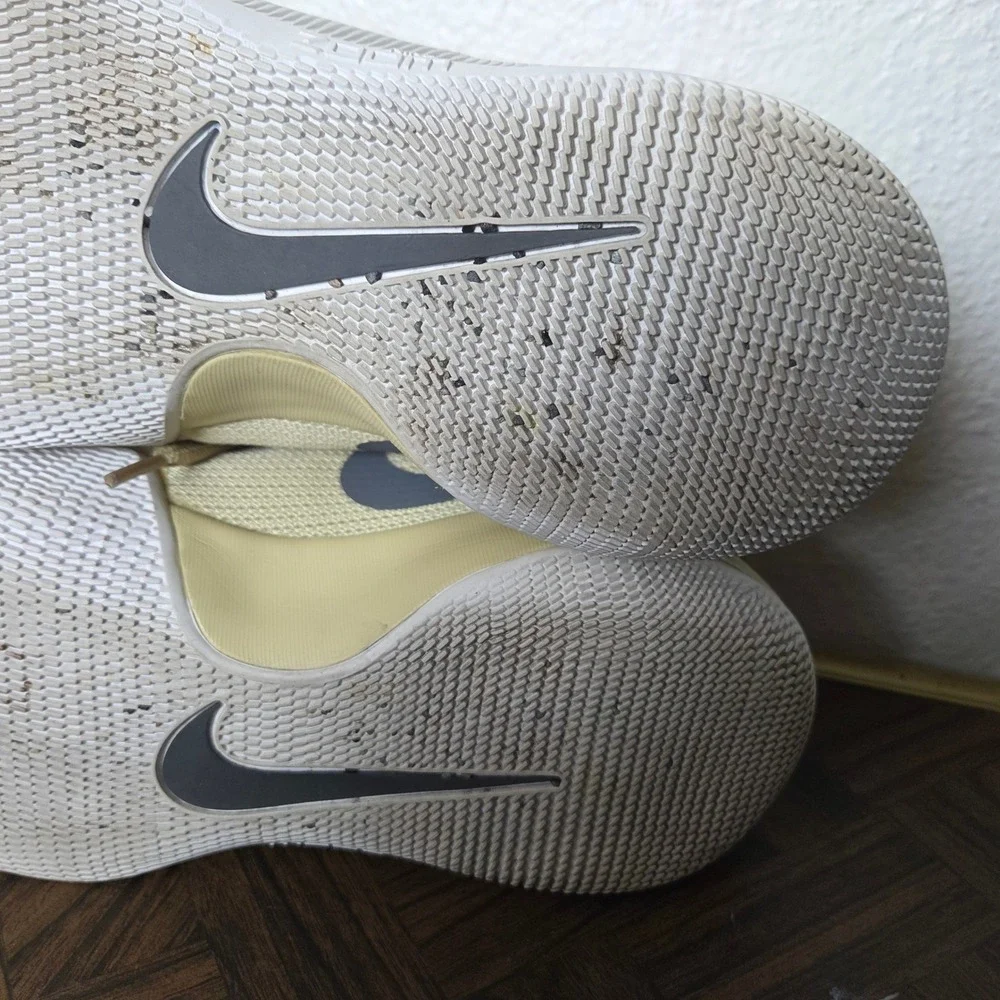 Nike Hypershift TB basketball‎ shoes tan sneakers womens size 8.5